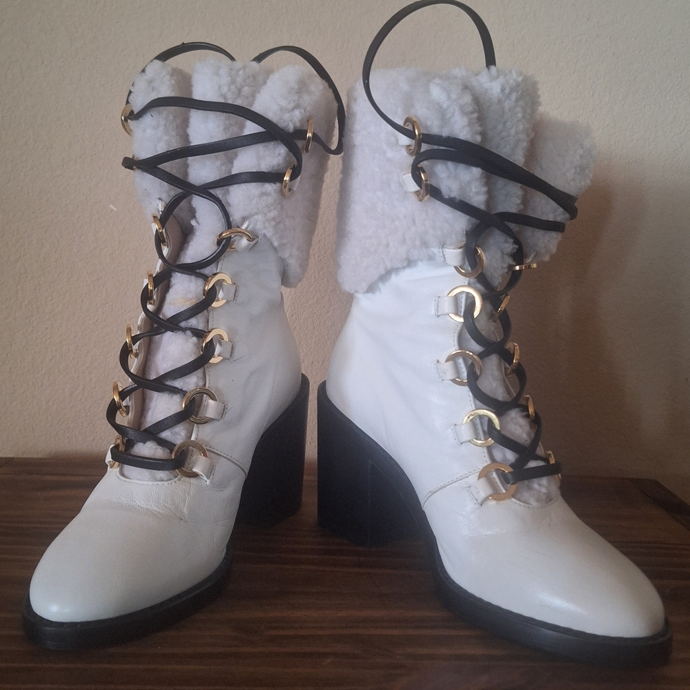 Stuart Weitzman White Lace-Up Boots with Gold Accents Size 5